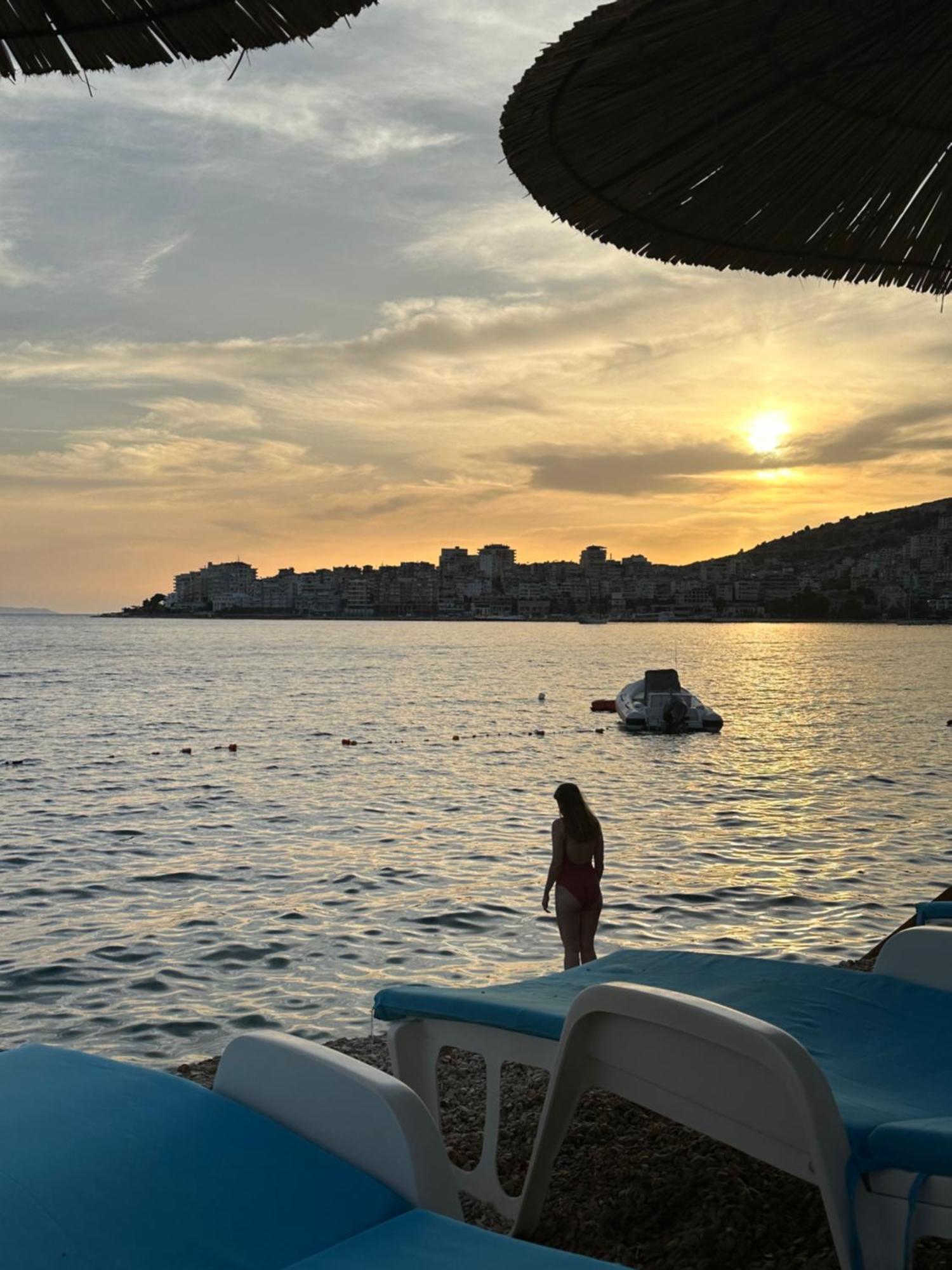 Hotel Delfini Saranda Zewnętrze zdjęcie