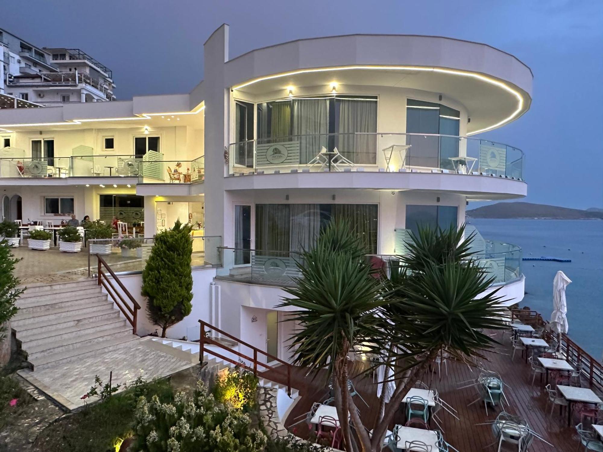 Hotel Delfini Saranda Zewnętrze zdjęcie