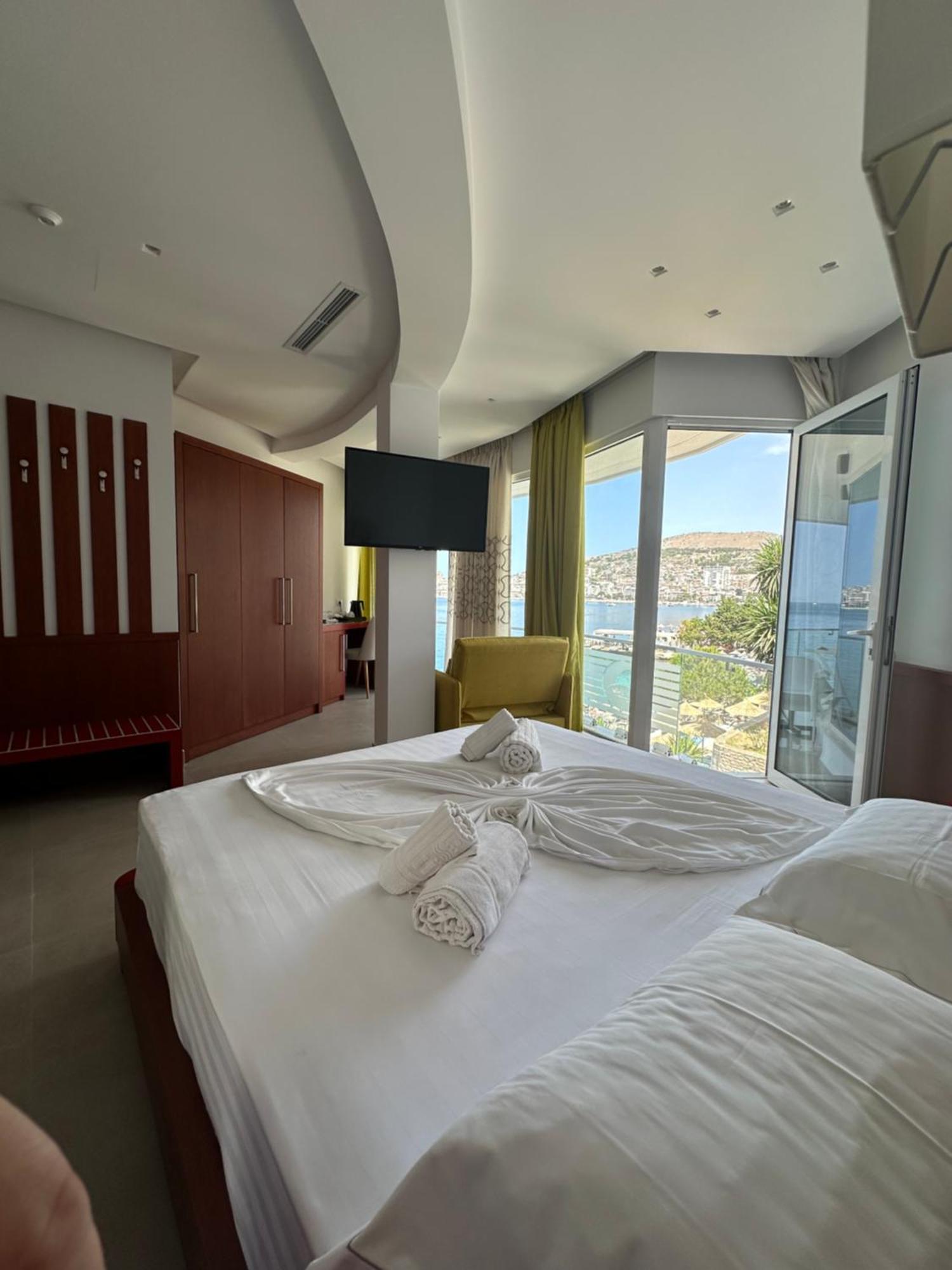 Hotel Delfini Saranda Zewnętrze zdjęcie