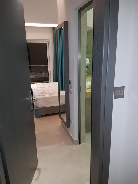 Hotel Delfini Saranda Zewnętrze zdjęcie