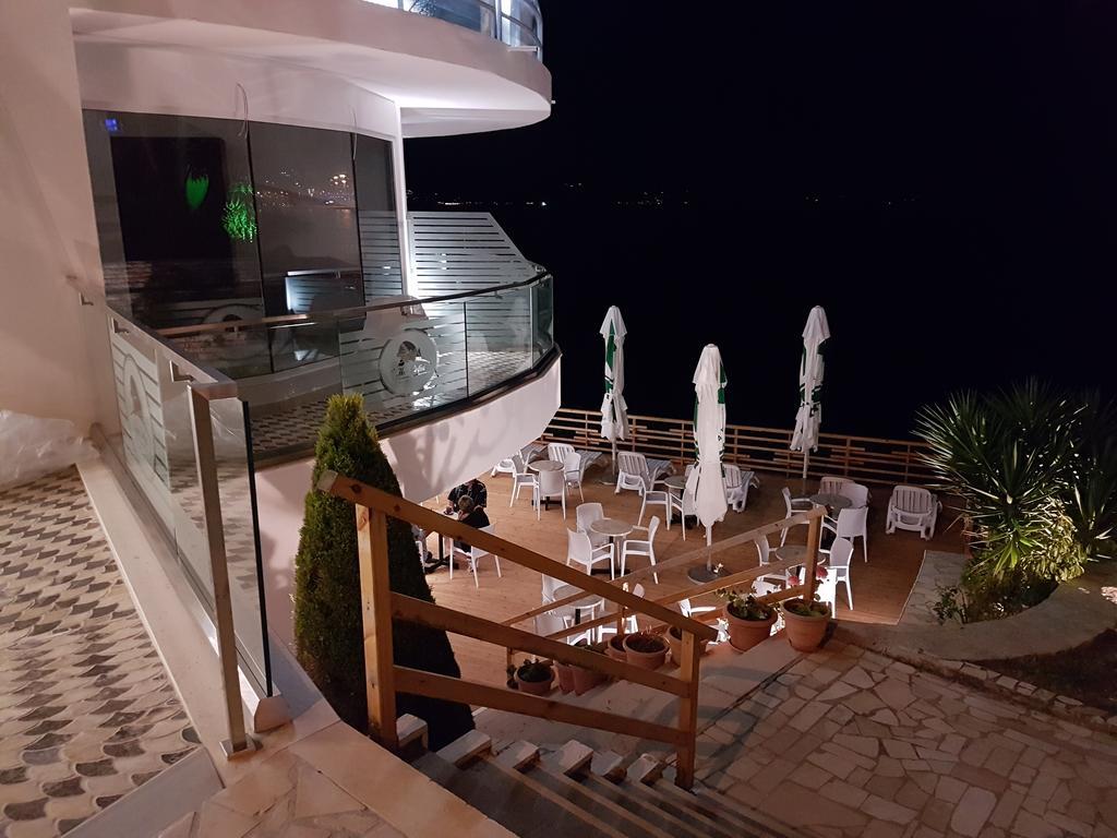 Hotel Delfini Saranda Zewnętrze zdjęcie