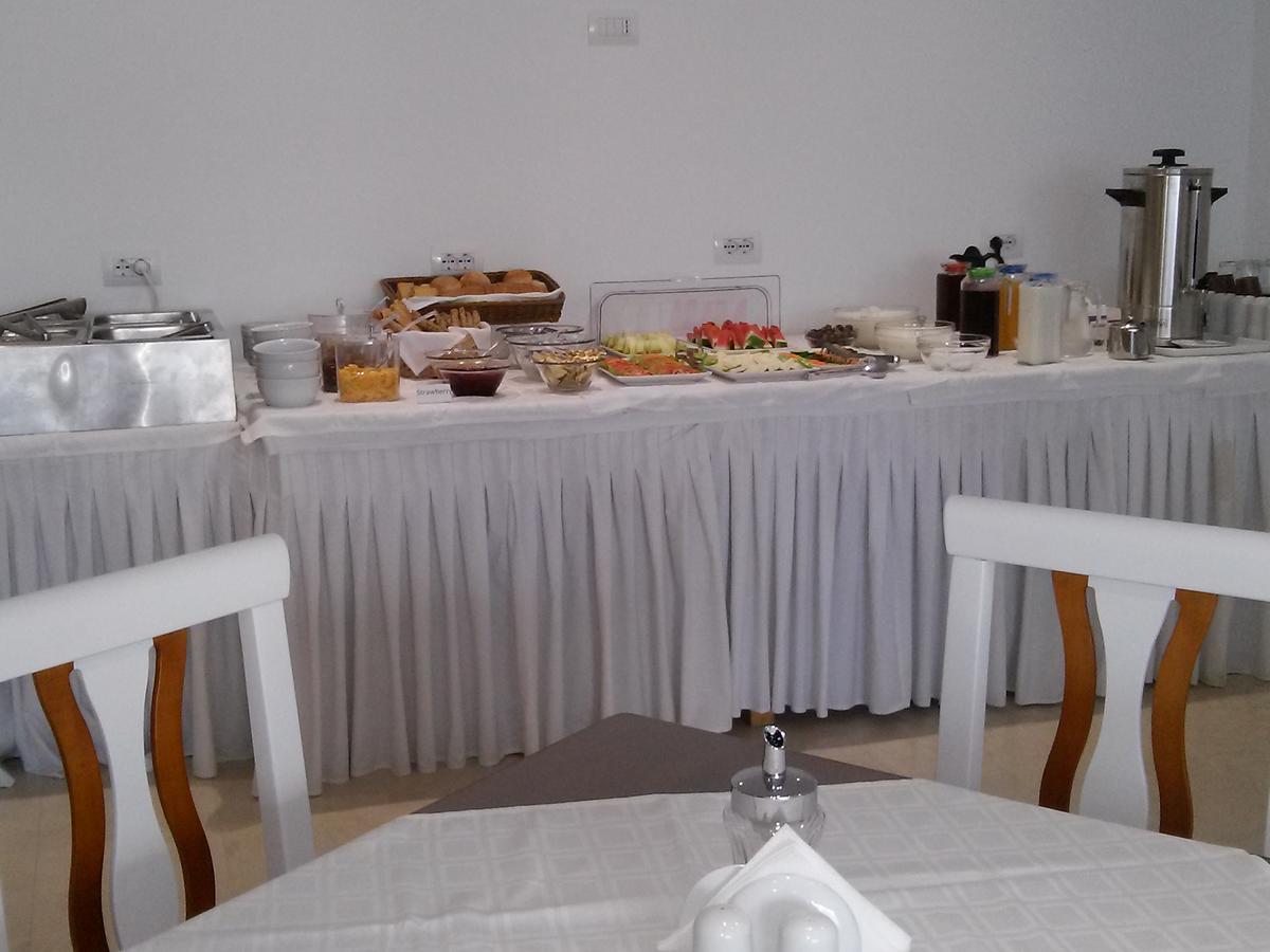 Hotel Delfini Saranda Zewnętrze zdjęcie